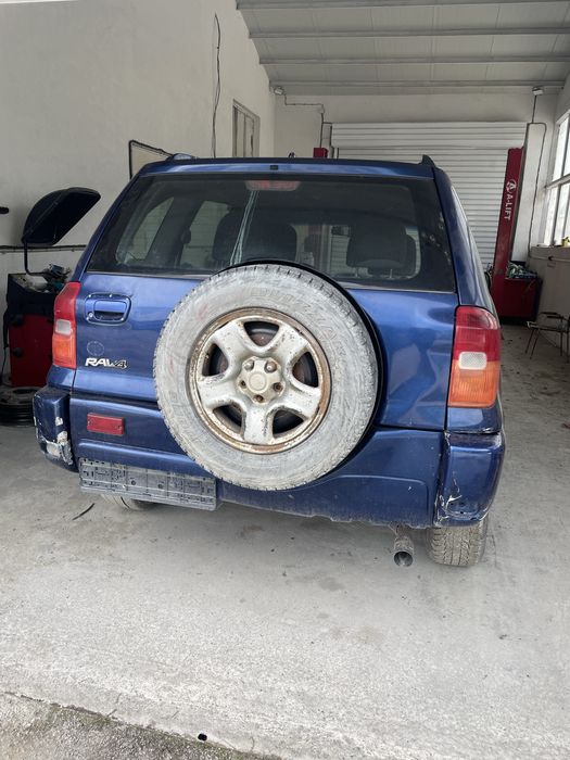 Toyota rav4 2.0vvti цяла