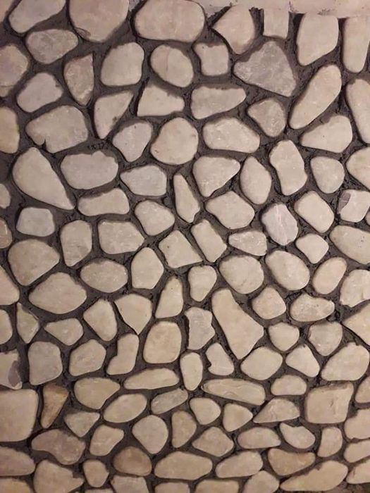 Pavaj din piatra naturala poligonala