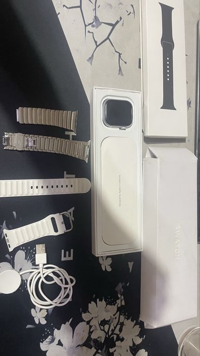 Продам часы apple watch