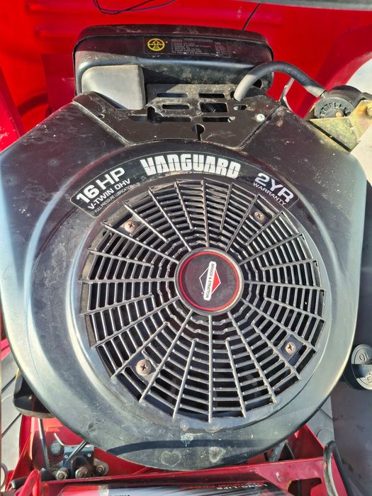 Tракторна косачка ECHO TRAK 16 HP двуцилиндров