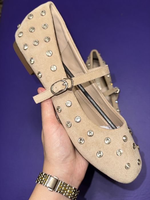 Женские босоножки