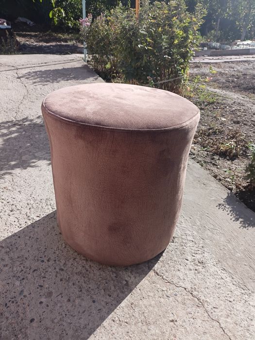Продам пуфик 3штуки