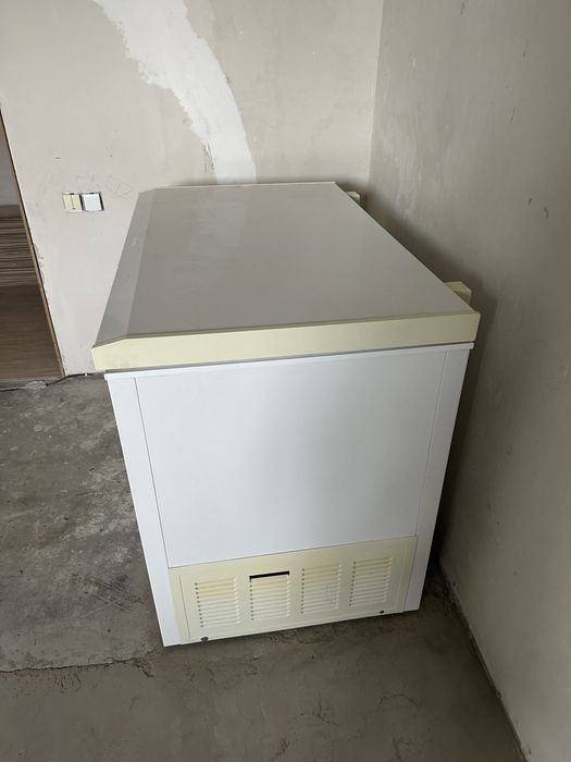 Морозильная камера 100000