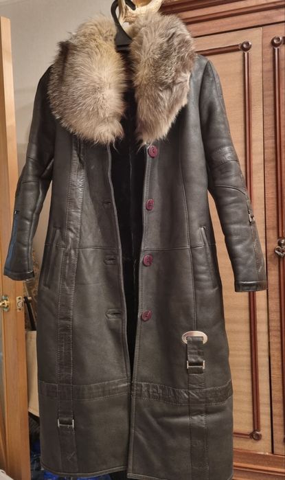 Продам зимнию одежду