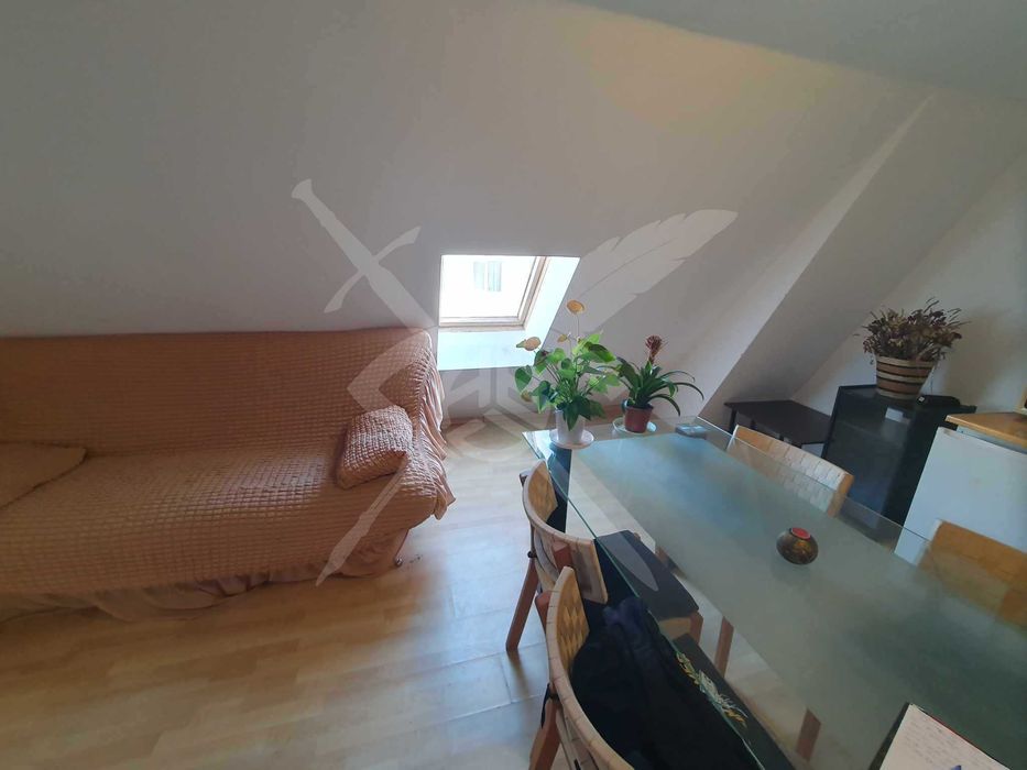 Дава се под наем Двустаен апартамент в Варна, Център - 50 кв.м за 400 € - Снимка #2