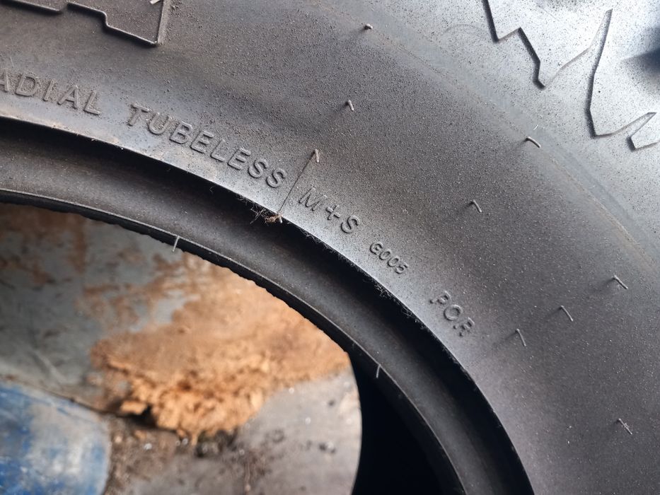 35x12.50 R 17 121Q Yokohama Geolandar X-MT M+S