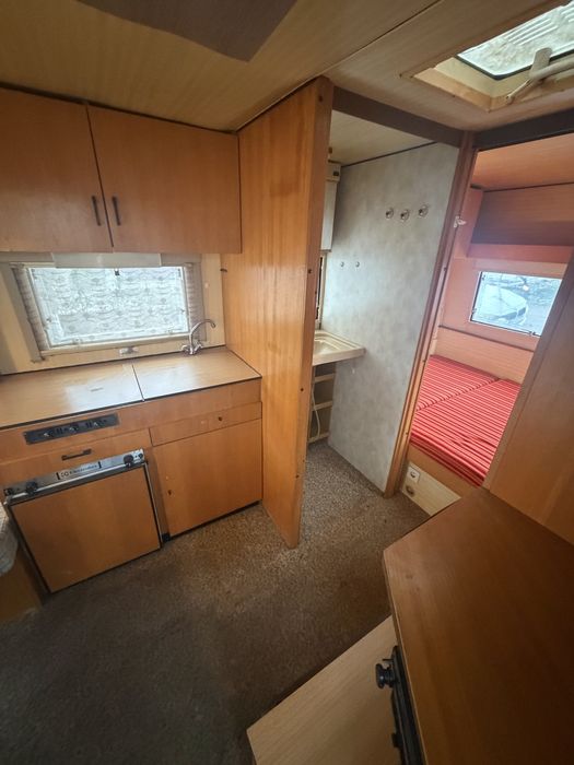 Vînd rulota fara acte 1450 euro