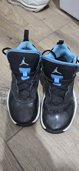 Air Jordan Stay Loyal 3