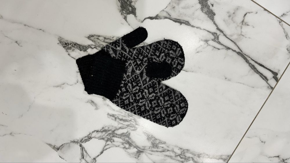 Одежда S  размер отдам в дар