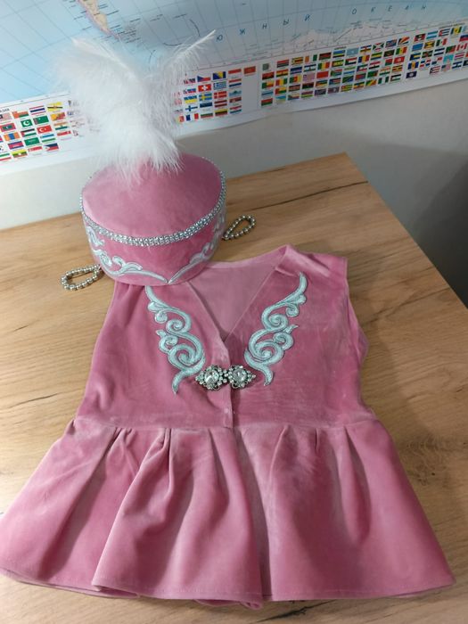 Казахскии костюм для девочек 4-5лет