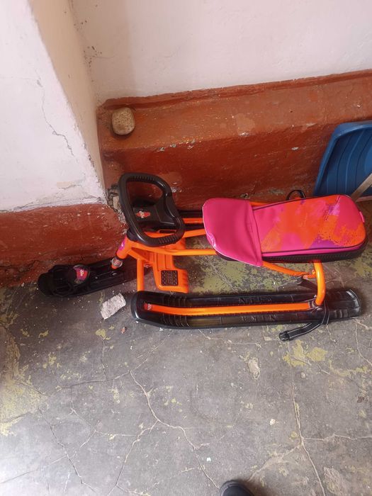 Продам санки детские