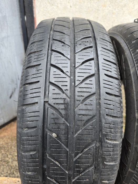 Vând  două anvelope all season yokohama 205 65 16c dot 2324