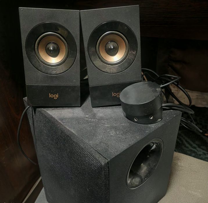 Мощен буфер Logitech