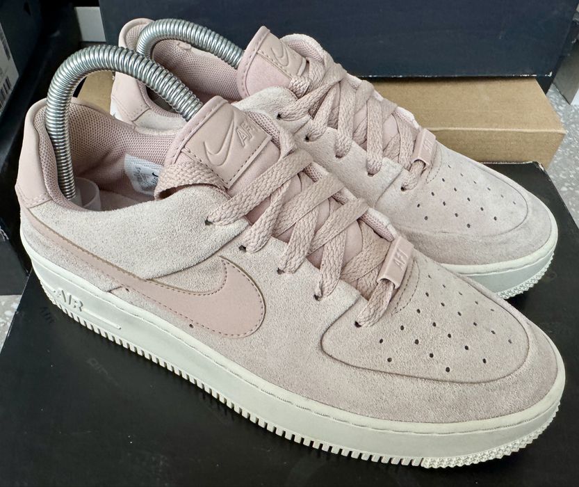 Nike Air Force 1 Sage Low