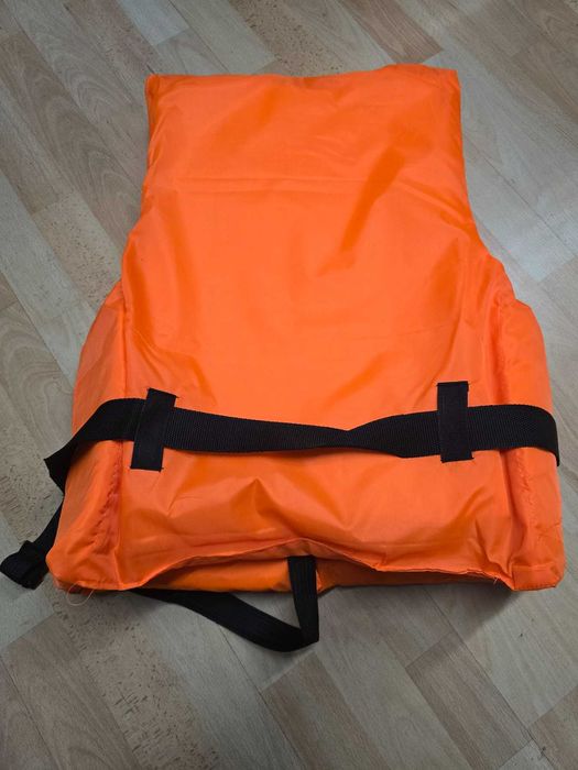 ПРОМО Спасителна жилетка M/L/XL/XXL - до 130кг