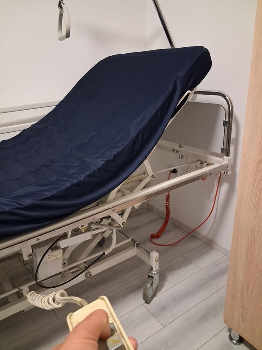 Pat medical electric cu telecomanda , ingrijire pacienti /recuperare