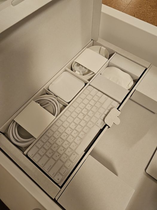 Imac 24" M3 серебристый 1TB