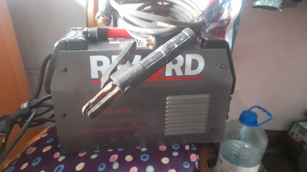 Сварка аппарат сатылады.