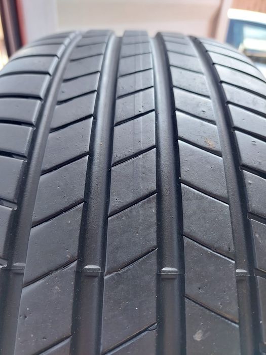 Шины Bridgestone 225/45/18