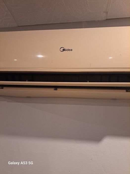 Продавам климатик медея