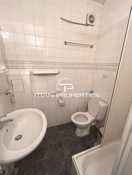 Дава се под наем Тристаен апартамент в Варна, м-т Траката - 85 кв.м за 560.49 € - Снимка #6