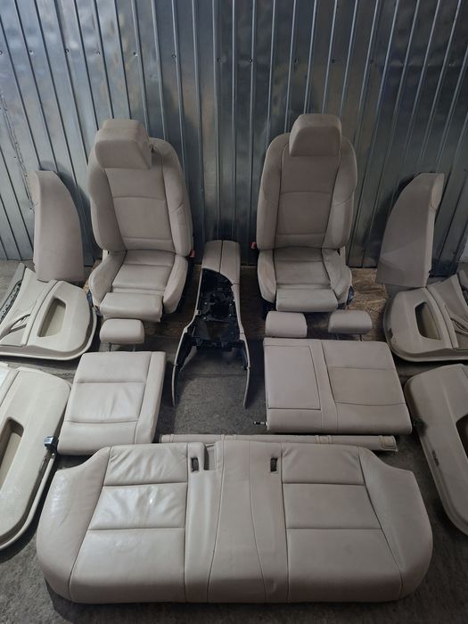Interior Piele complet BMW Seria 5 F10 Sport Pachet – Dakota Oyster Crem cu Încălzire și Perdeluțe