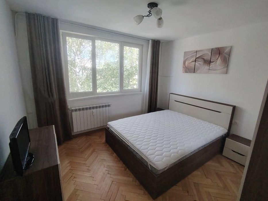 Дава се под наем Тристаен апартамент в София, Надежда 4 - 82 кв.м за 800 € - Снимка #4