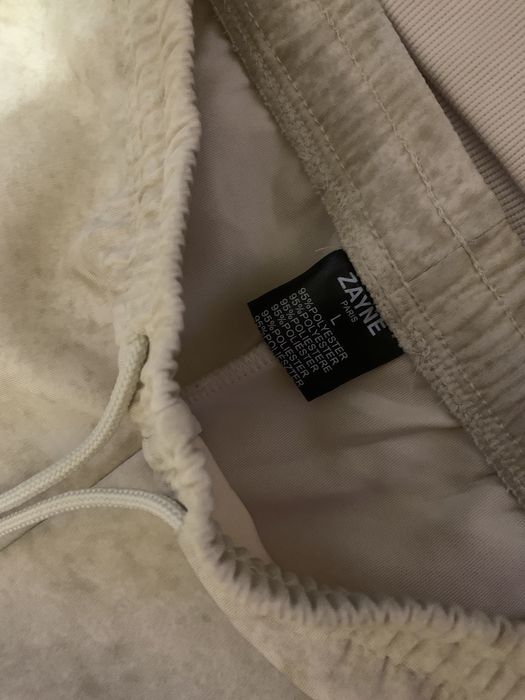 Спортен мъжки екип.