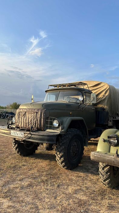 ЗИЛ 131 бортовой пробег 4800 км.