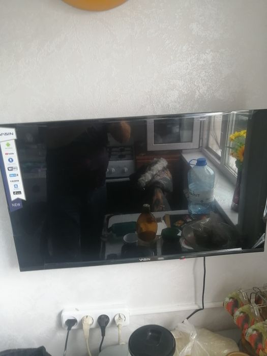 Продам телевизор