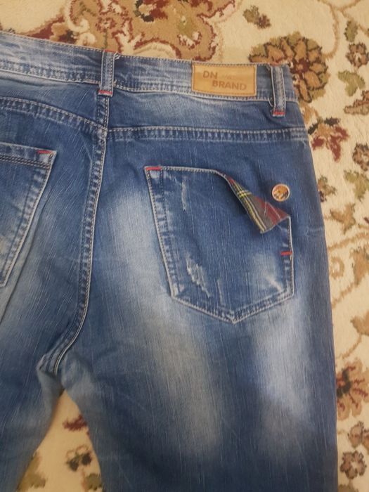 Продам джинсы фирменные