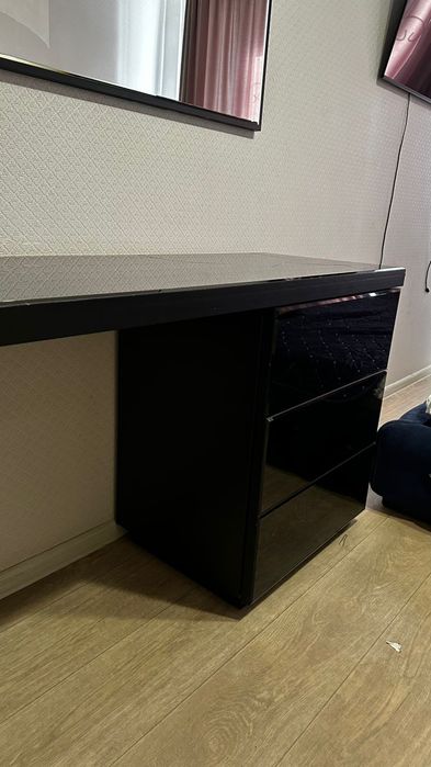 Мебель комод с зеркалом