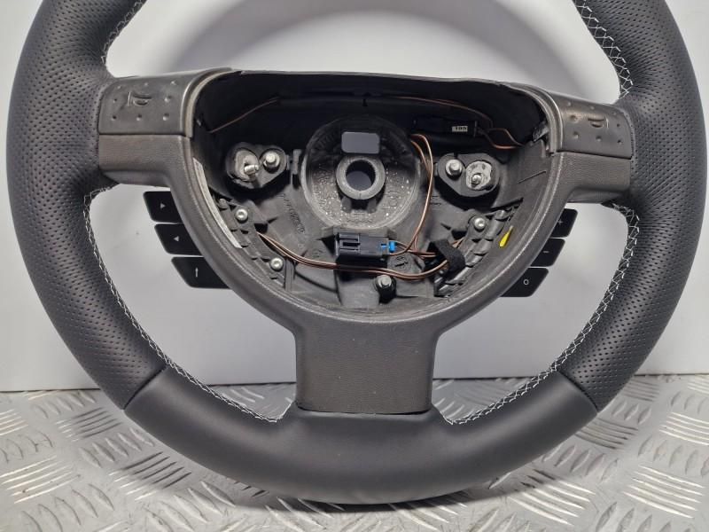 Volan piele perforata reconditionat cu comenzi Opel Tigra B
