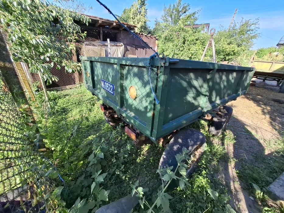Ремаркета: едноосно, двуосно малко и двуосно голямо