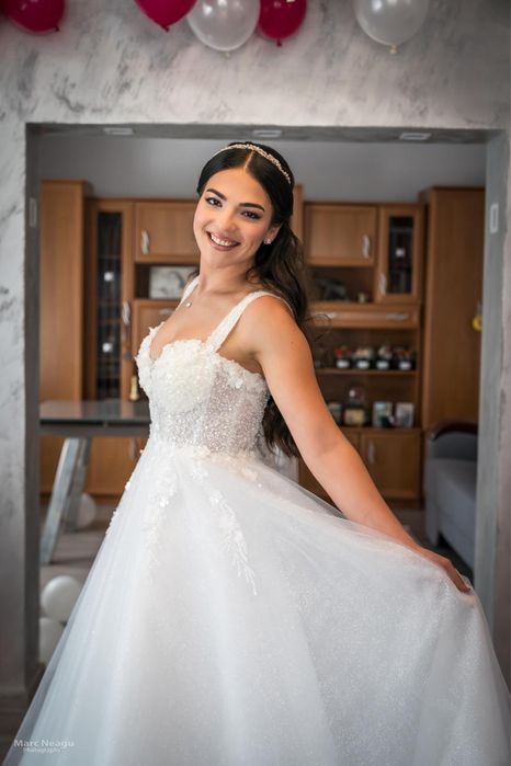 Vand rochie mireasa