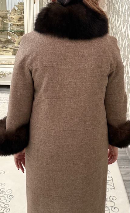 Осенний Пальто коричневый.
