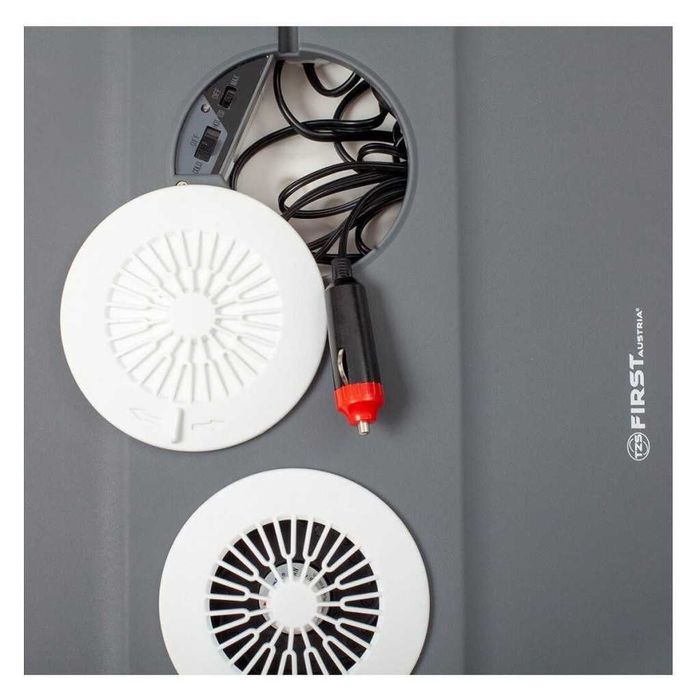 Термоелектрическа хладилна чанта с колелца FIRST