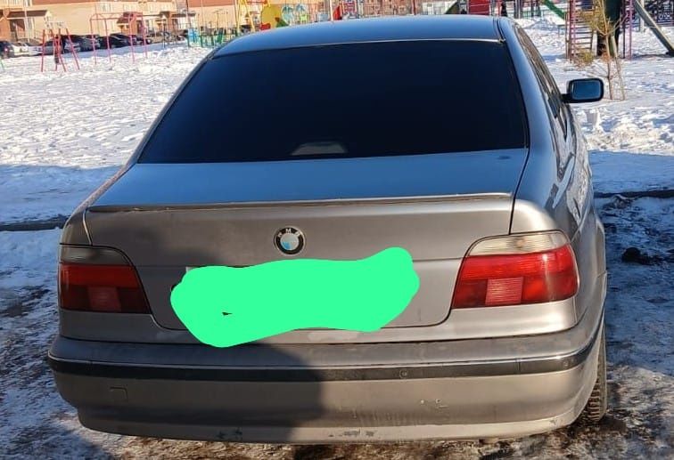 Продам BMW срочно