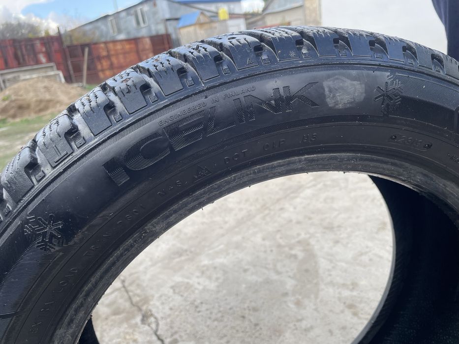Три штуки шипы R 17