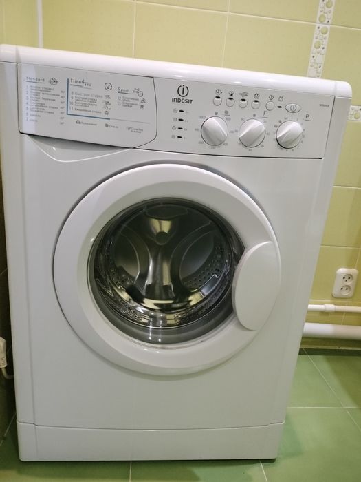 Продам стиральную машину