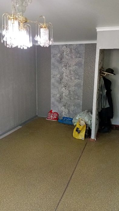 Продам 1ком.кв.в 7мкр дом 50