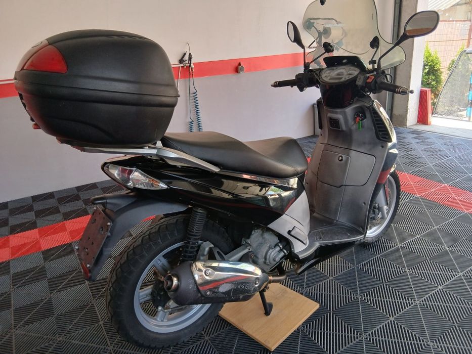 Scuter 300cc Aprilia sportcity 300cc