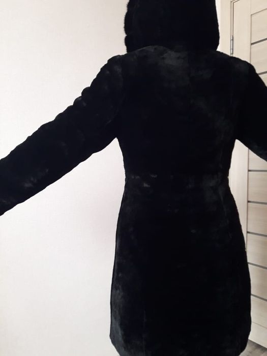 Продам шубу мутон+норка