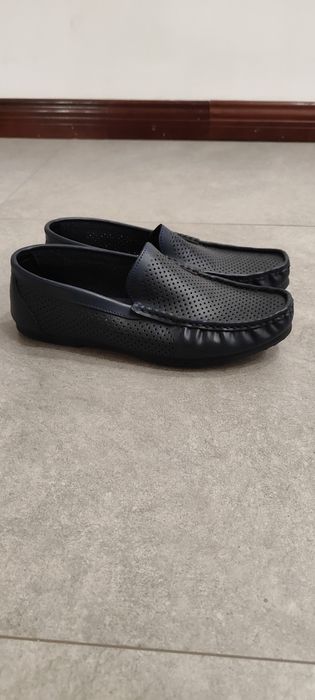 Продам мужское туфли 39 размера