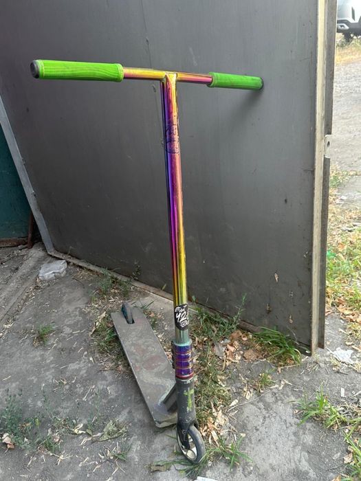 Трюковой самокат