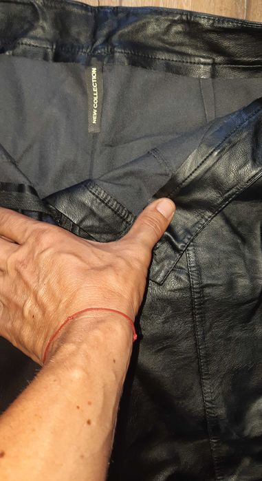 Pantaloni imitație piele M