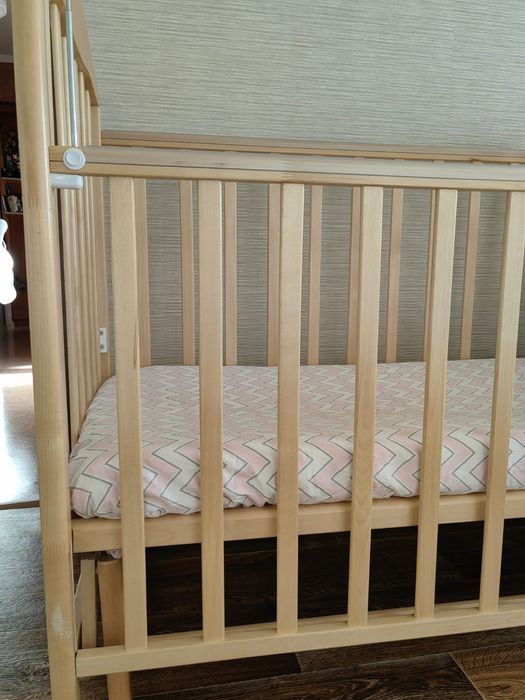 Детская кровать с матрасом