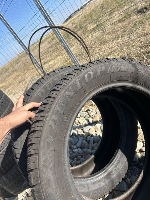 Vand 2 anvelope M+S Dunlop 225/55/R17
