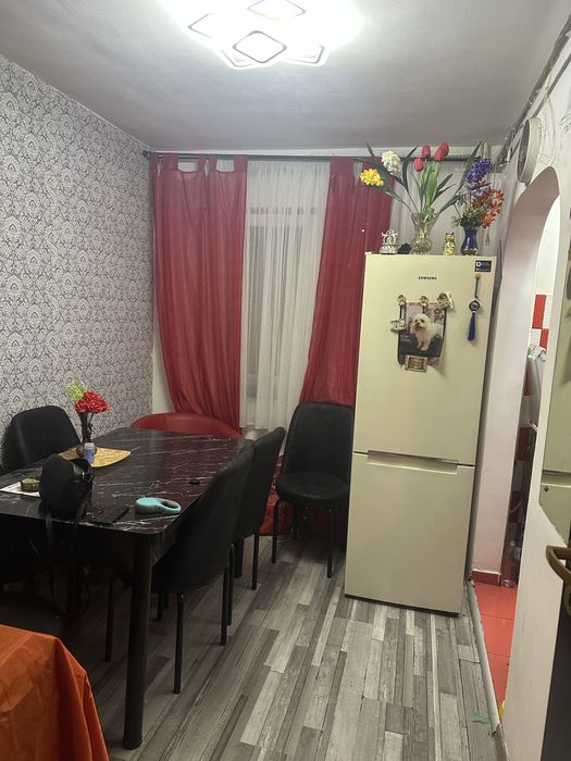 Apartament de vânzare 3 camere