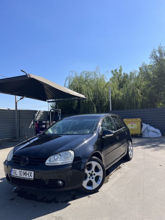 vând urgent golf 5